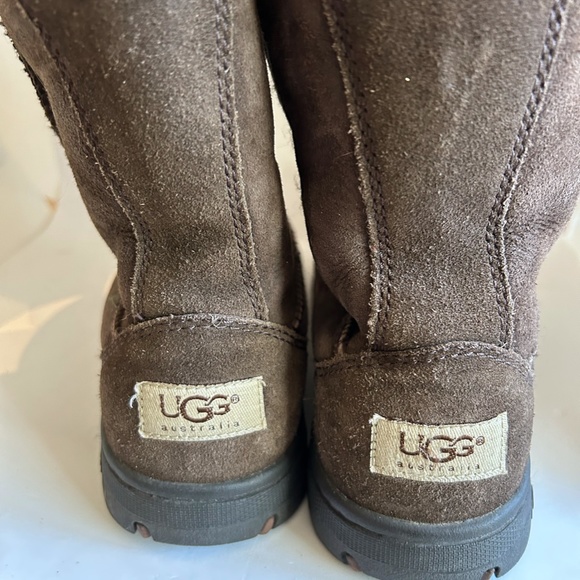 UGG Australia Womens Ultimate Short 5275 Boots US 8 Chocolate - Picture 6 of 8